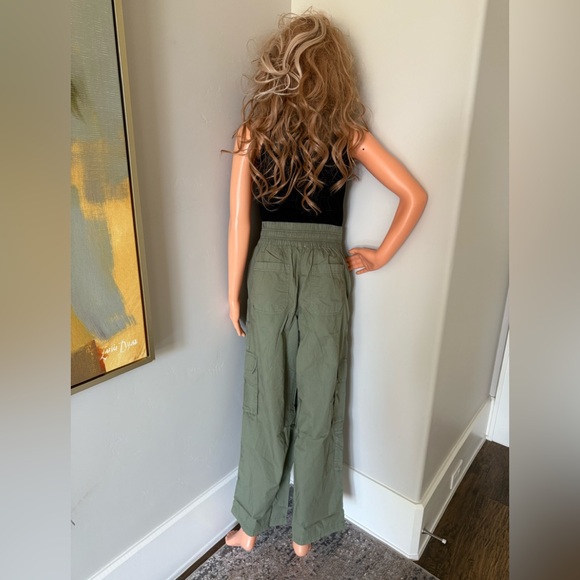 NEW Never Worn Aerie Stylish & Comfortable Easiest Cargo Pants in Olive Fun! - Picture 11 of 15